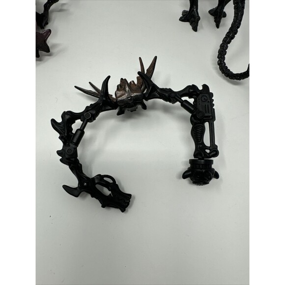 1992 Kenner Alien Queen Alien with Queen Burster 6" + 1994 Alien Bull Figure - Picture 9 of 13